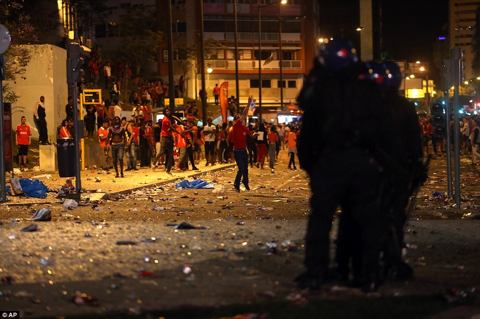 Πορτογαλία: Νεκρός φίλαθλος σε συμπλοκές οπαδών Μπενφίκα – Σπόρτινγκ