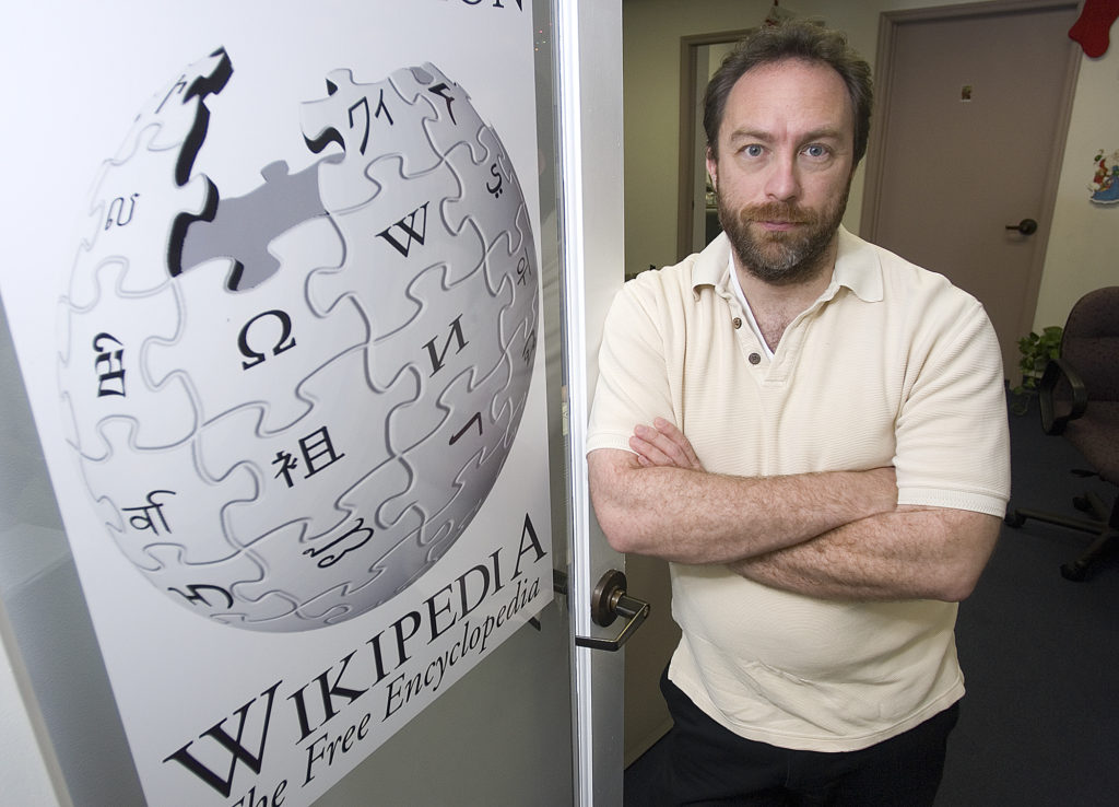 Wikipedia: Ετοιμάζει δημοσιογραφική υπηρεσία, την «Wikitribune»