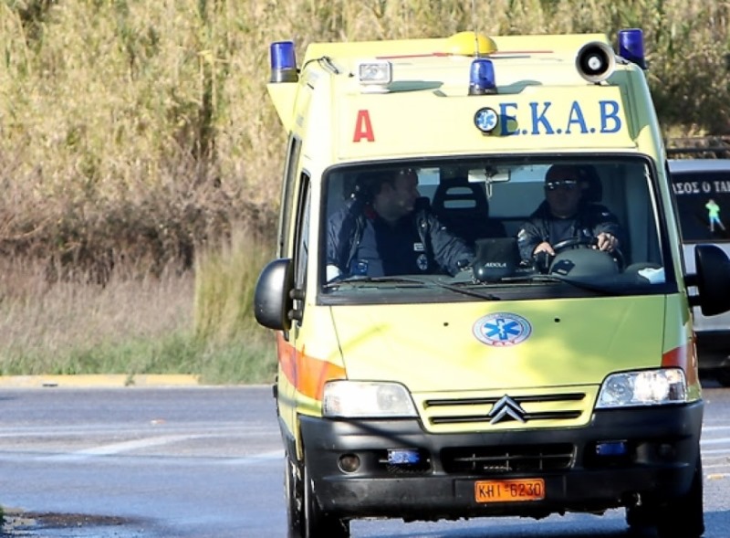 Τροχαίο με επτά τραυματίες στην Αθηνών-Κορίνθου – Συγκρούστηκαν λεωφορείο, φορτηγό και ΙΧ