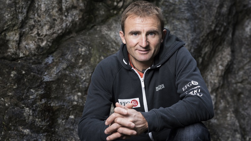Έβερεστ: Σκοτώθηκε ο διάσημος Ελβετός ορειβάτης Ούλι Στεκ