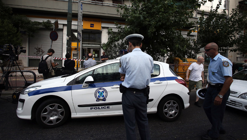 Μολότοφ στη Χαριλάου Τρικούπη