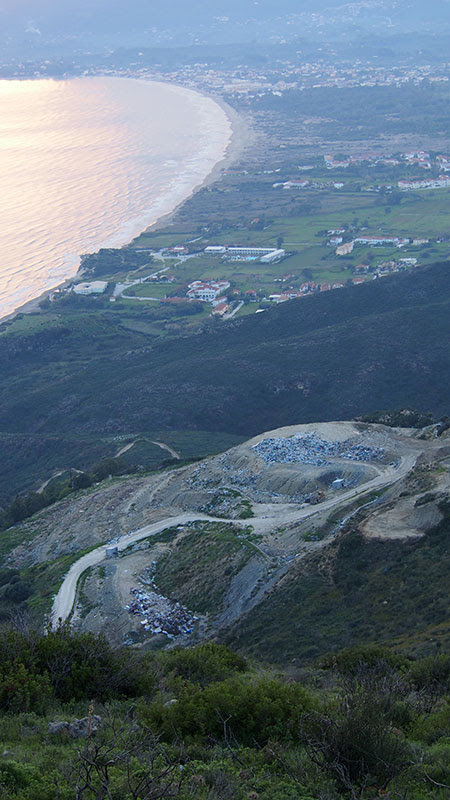 Ξαναλειτουργεί η παράνομη χωματερή στο σπίτι της καρέτα στη Ζάκυνθο