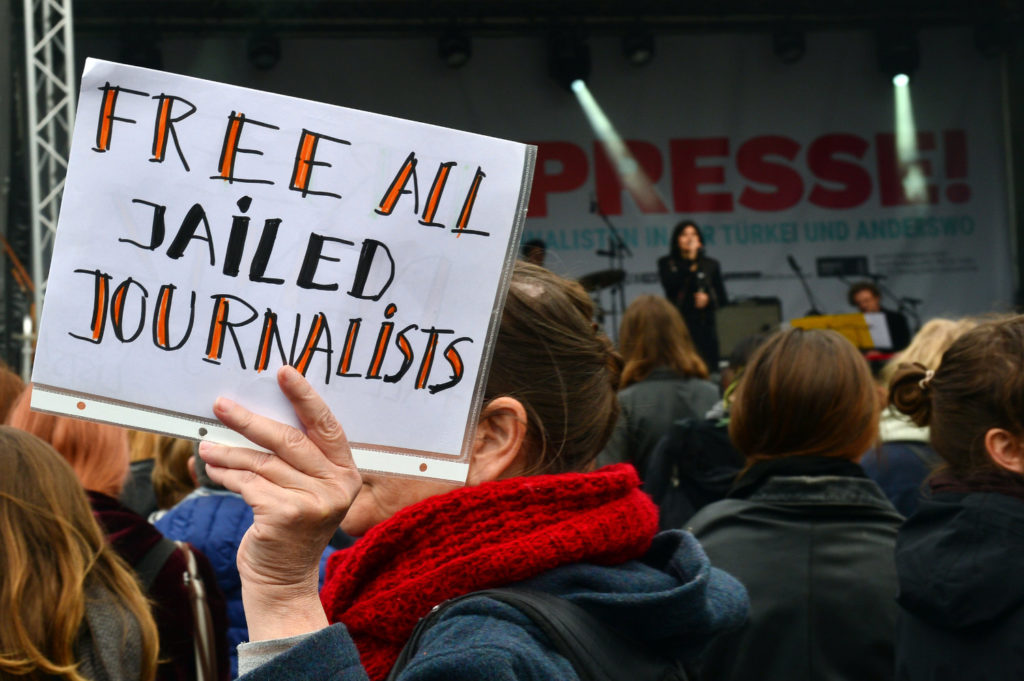 Τουρκία: Υπό κράτηση Γερμανίδα δημοσιογράφος