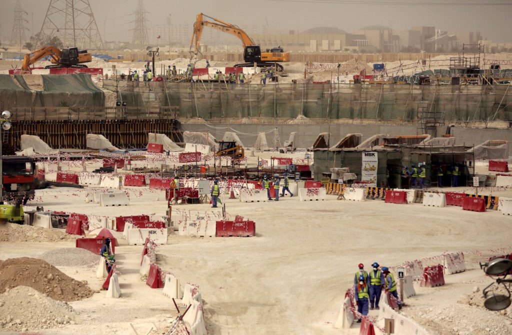 Κατάρ: Τα κάτεργα του θανάτου για το Μουντιάλ – Τρεις εργάτες νεκροί