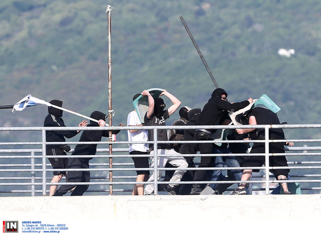 Πανθεσσαλικό: Και… Κονγκολέζος μεταξύ των χούλιγκανς στον τελικό Κυπέλλου!