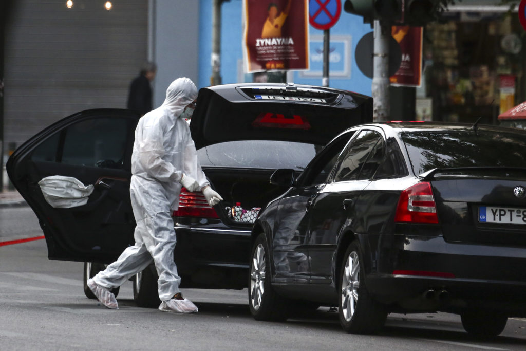 ΣΕΒ για Παπαδήμο: Επιτακτική ανάγκη το ξερίζωμα της εγχώριας τρομοκρατίας