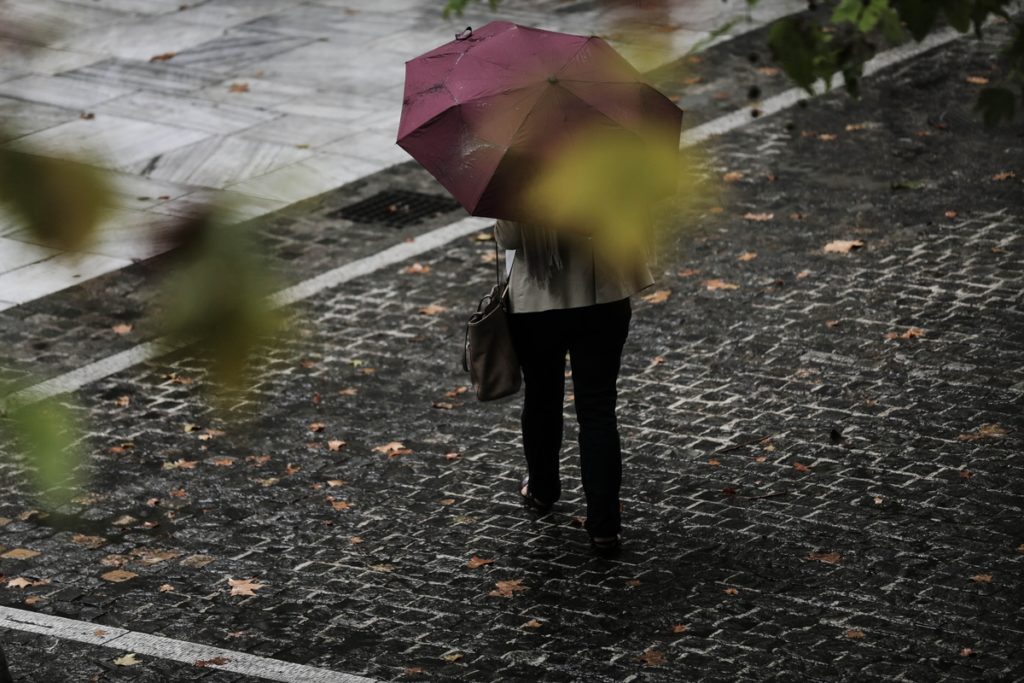 Ηλέκτρα: Πού αναμένονται βροχές και χιόνια έως παραμονή Πρωτοχρονιάς (Xάρτες)