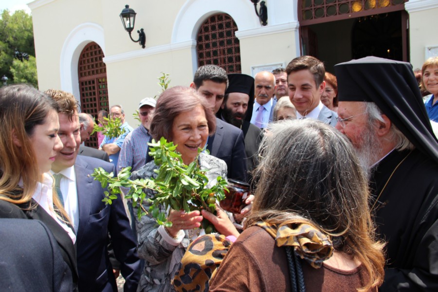 Aγία Βαρβάρα: Και η Βασίλισσα της Ισπανίας προσκύνησε τα λείψανα