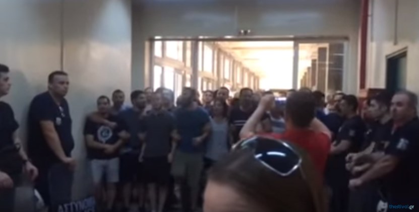 Θεσσαλονίκη: Ματαίωσαν πλειστηριασμό (Video)