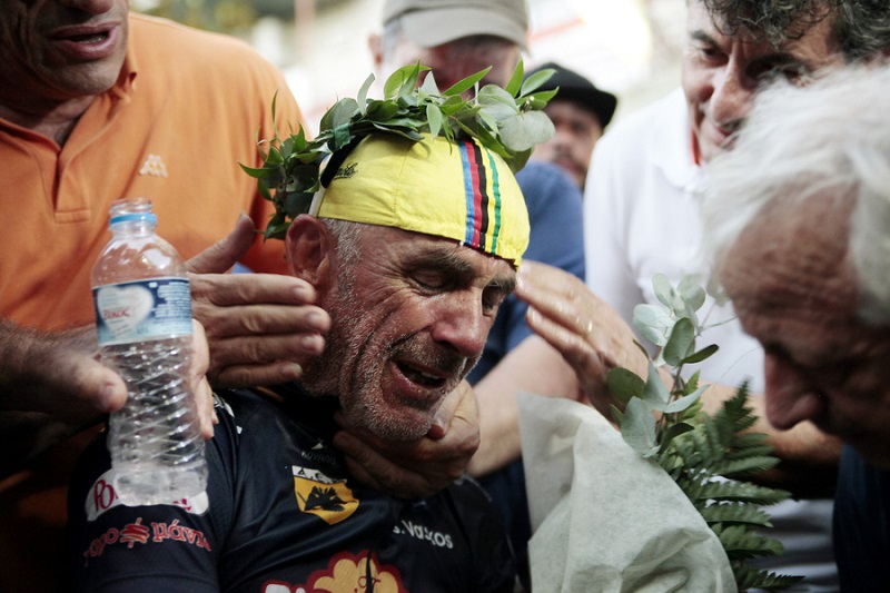 Ο ποδηλάτης Στέλιος Βάσκος επέστρεψε στα Τρίκαλα έχοντας διανύσει 7.000 χιλιόμετρα σε 22 μέρες (Photos)