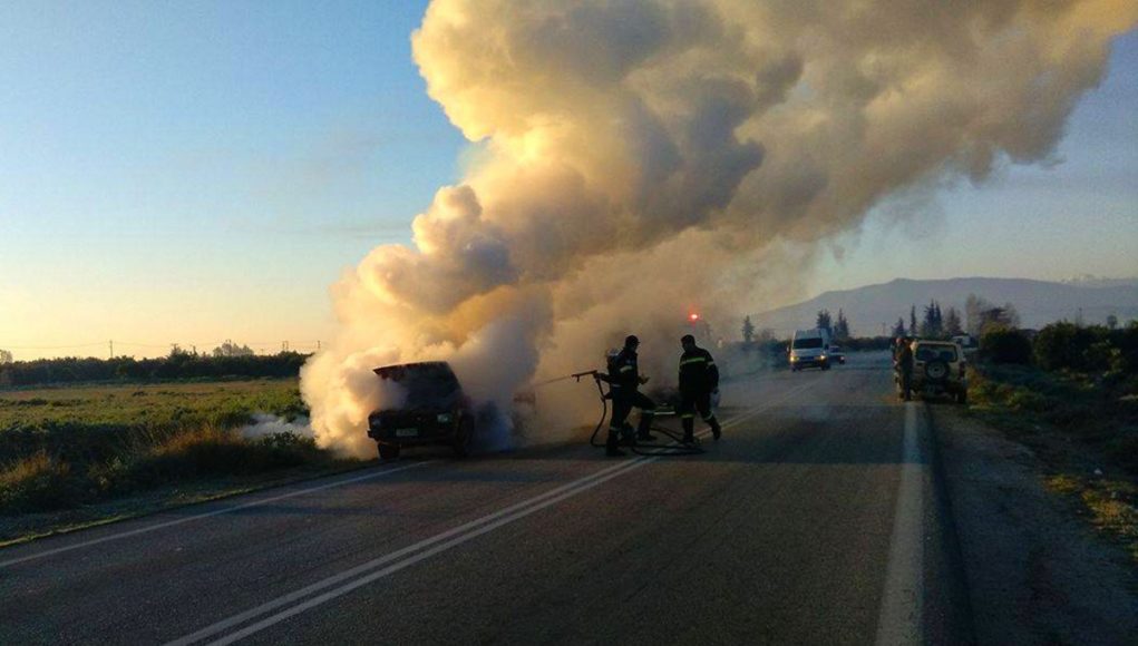 Τραγωδία στη Χαλκιδική: ΙΧ έπεσε σε κολόνα και πήρε φωτιά – Νεκρός ο οδηγός