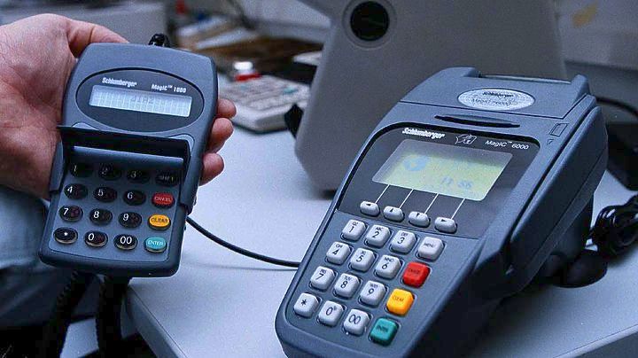 Σύνδεση των POS με τους επαγγελματικούς λογαριασμούς και το TAXIS