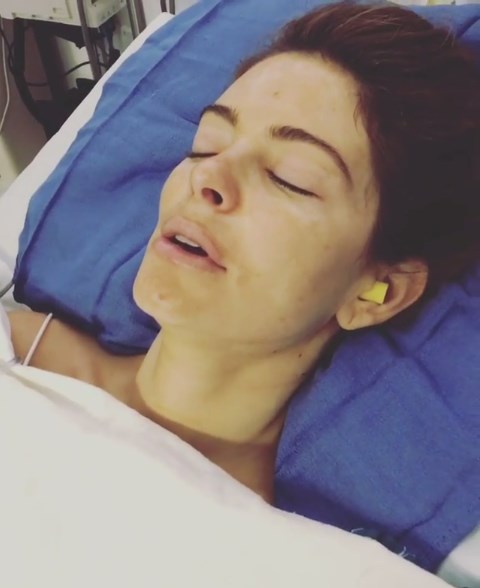 Το συγκλονιστικό βίντεο της Μαρία Μενούνος από το χειρουργείο (Video)