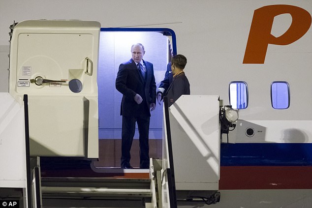 Το αεροπλάνο του Πούτιν άλλαξε πορεία, για να μην περάσει από Πολωνία-Βαλτική