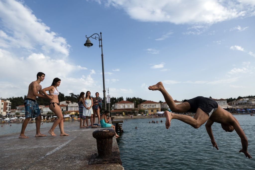 Τι να προσέξετε στην παραλία – Ασθένειες, ατυχήματα και αντιμετώπιση