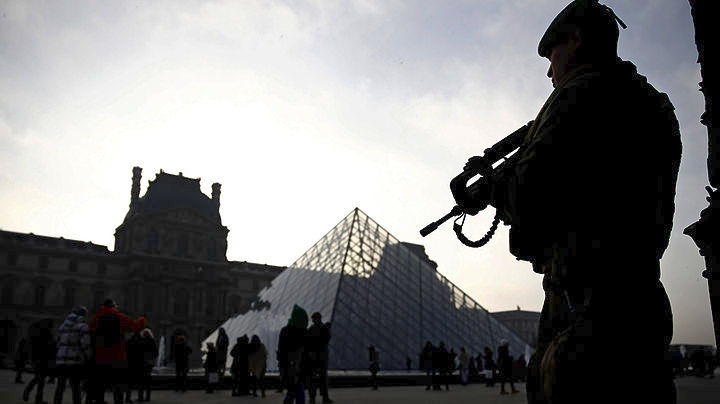 Αυτοί είναι οι τρομοκράτες Παρισιού και Βρυξελλών – Τους κατονομάζει ιστοσελίδα του Ισλαμικού Κράτους