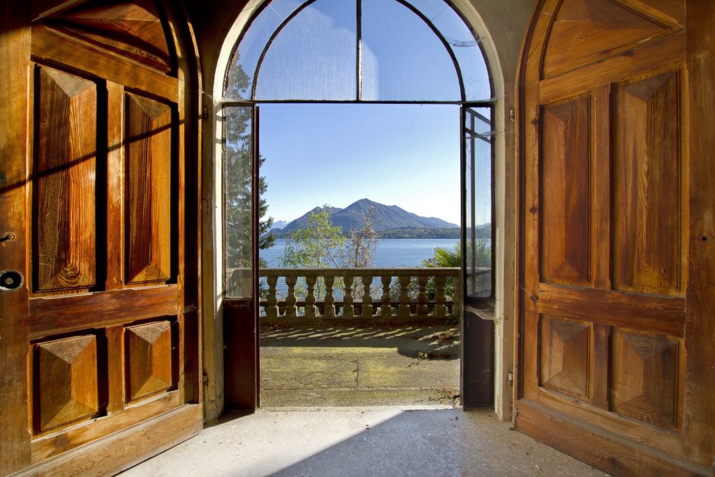 Το ονειρεμένο κάστρο του Τζιανφράνκο Φερέ που πωλείται για 2,8 εκατομμύρια ευρώ (Photos)