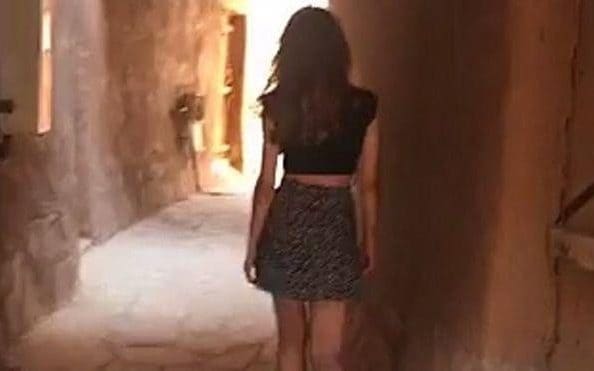 Σαουδική Αραβία: Συνέλαβαν γυναίκα επειδή φορούσε… μίνι φούστα