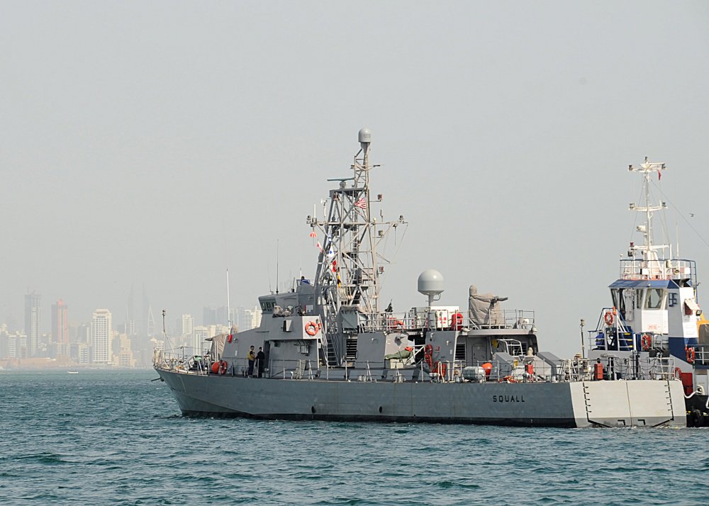 Πυρά από αμερικανικό πολεμικό εναντίον ιρανικού σκάφους