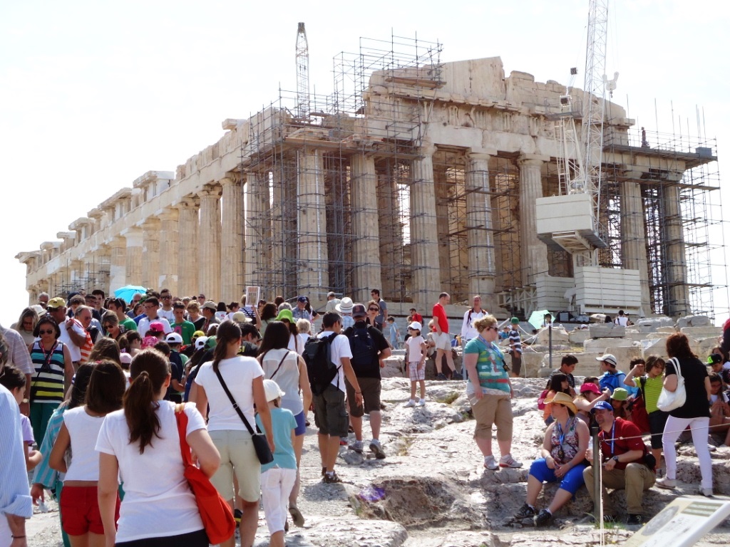 Ανοίγει ξανά η Σχολή Ξεναγών της Αθήνας