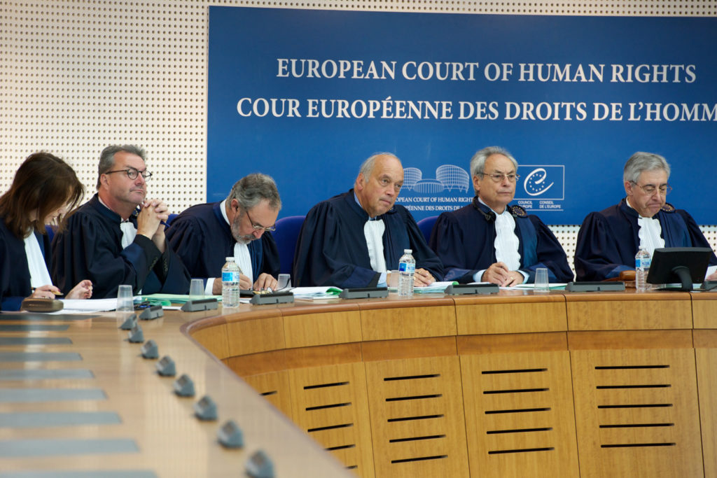 To Ευρωπαϊκό Δικαστήριο Δικαιωμάτων του Ανθρώπου νομιμοποιεί τις περικοπές των συντάξεων στη Λιθουανία!