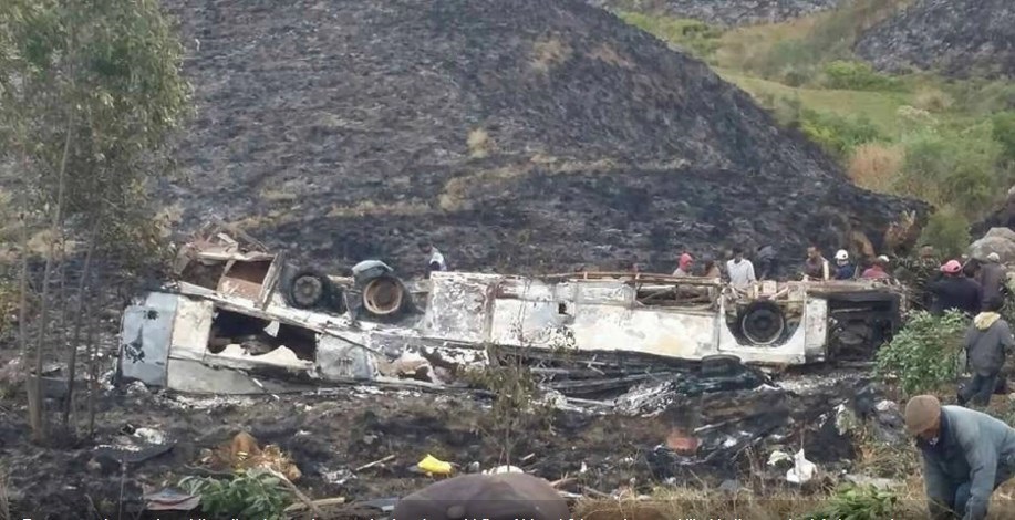 Τραγωδία στη Μαδαγασκάρη: Τουλάχιστον 34 νέοι σκοτώθηκαν σε τροχαίο δυστύχημα με λεωφορείο