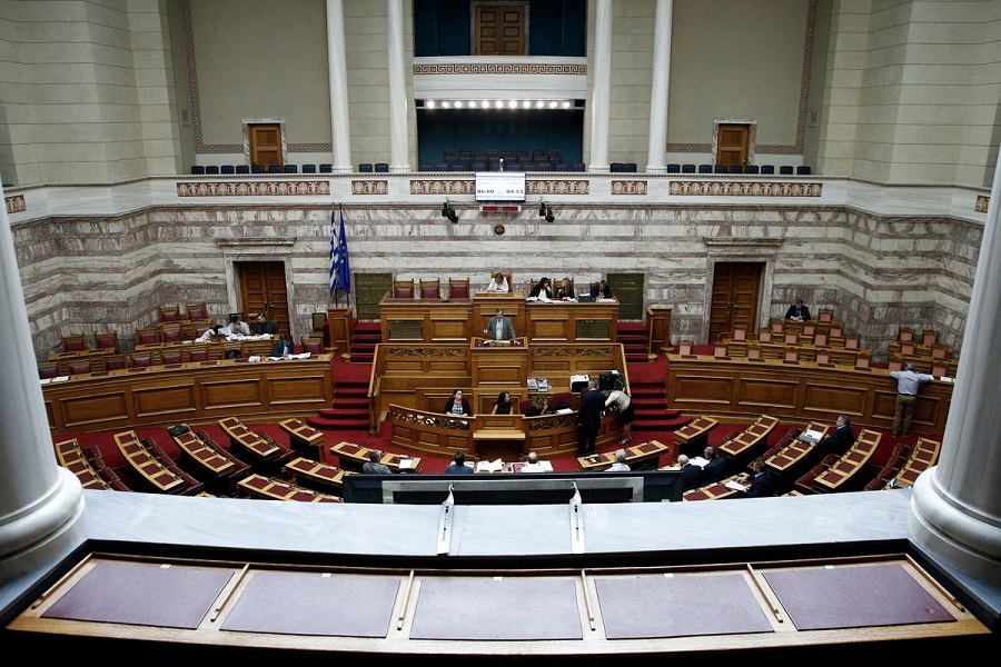 Βουλή: Υπερψηφίστηκε επί της αρχής το νομοσχέδιο για την πρωτοβάθμια φροντίδα υγείας