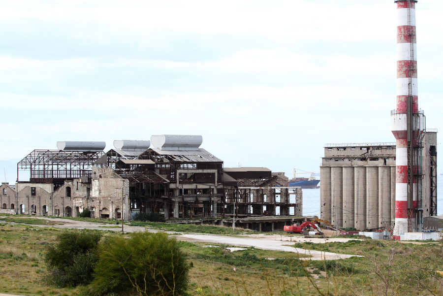 Κέρδισαν τα ασφαλιστικά μέτρα για τα «Λιπάσματα» Δημόσιο και Δήμος Κερατσινίου