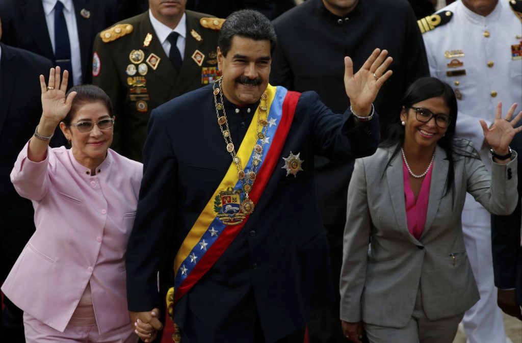 Βενεζουέλα: Αισχρές οι απειλές Τραμπ