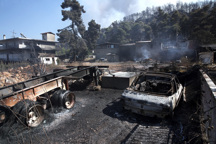 Ξεκινούν οι αυτοψίες στην Ανατολική Αττική μετά τη φωτιά