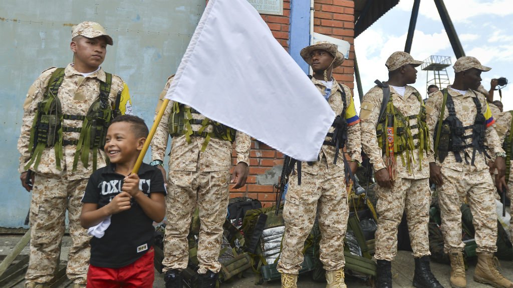 Γράφτηκε ιστορία στην Κολομβία – Ολοκληρώθηκε ο αφοπλισμός των Farc