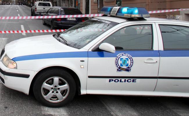 Βόλος: Έβγαλε… σπαθί σε εφοριακούς και πυροβόλησε στον αέρα