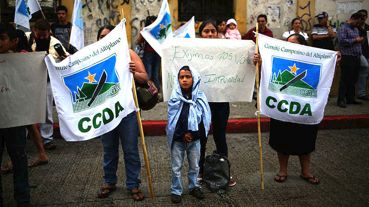 Γουατεμάλα: Το κογκρέσο δεν ψήφισε για άρση της ασυλίας του προέδρου Μοράλες