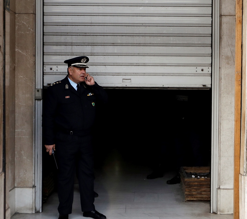 Θεσσαλονίκη: 14 αλλοδαποί όμηροι σε αποθήκη δουλεμπόρων