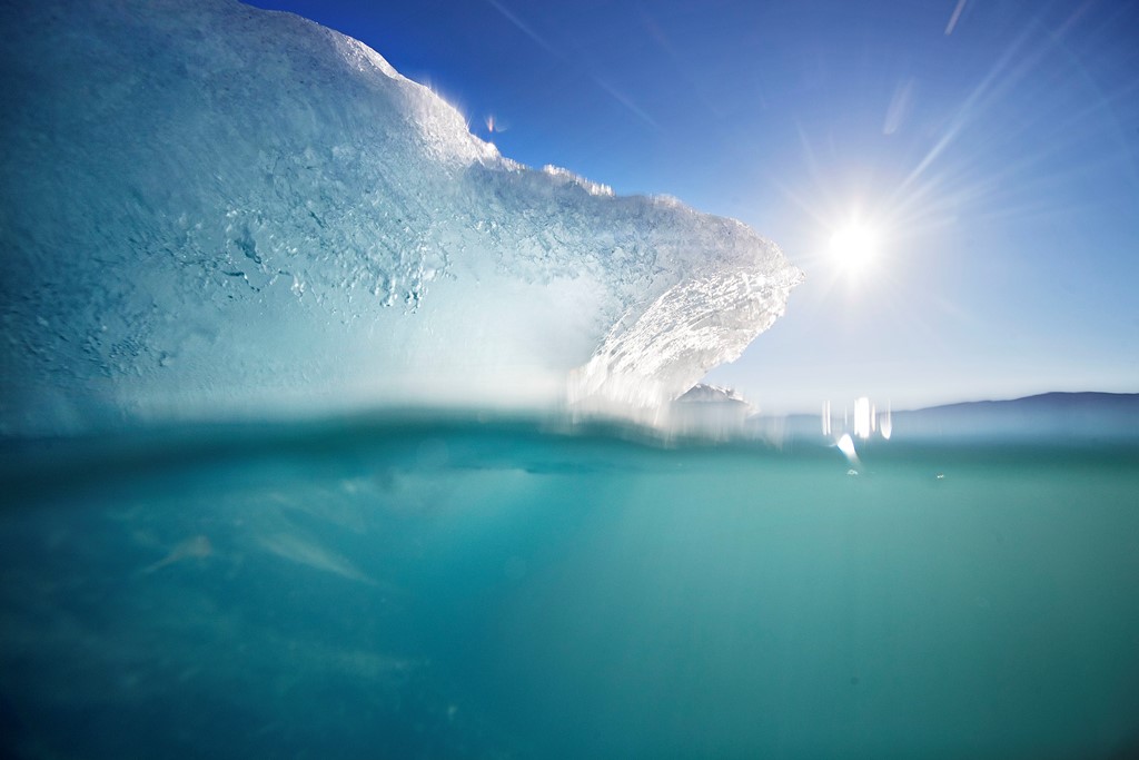 Γιγάντιο παγόβουνο πλέει προς το Νότιο Ατλαντικό