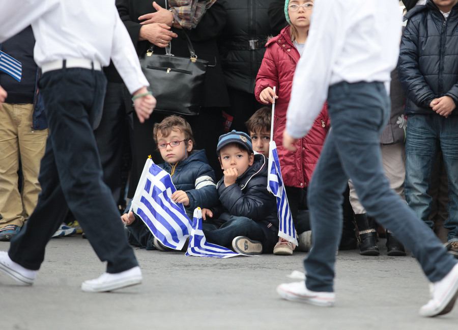 Μη σου βγει ο σημαιοφόρος Αλβανός και κουμπούρας …