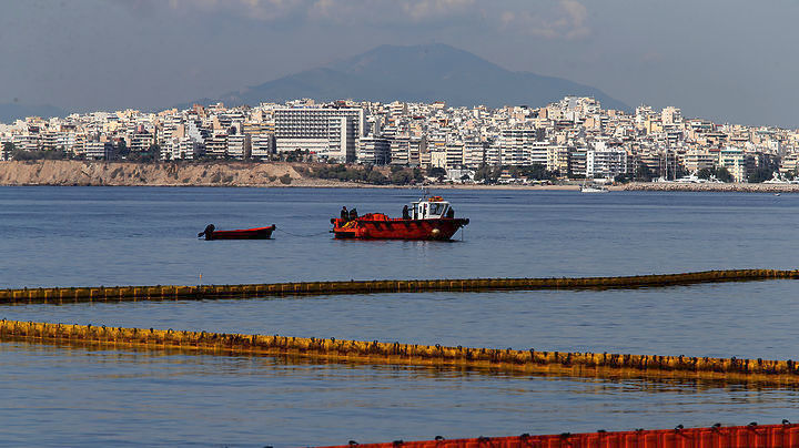 Καθαρό το παραλιακό μέτωπο νότια της Βούλας