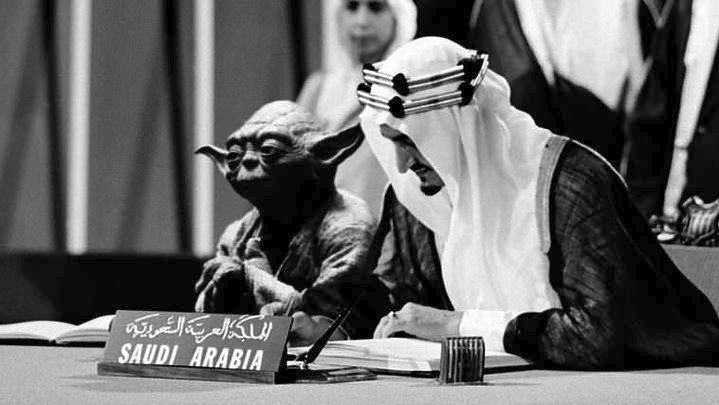 Σαουδική Αραβία: Φωτογραφία του βασιλιά με τον Γιόντα σε σχολικό βιβλίο!