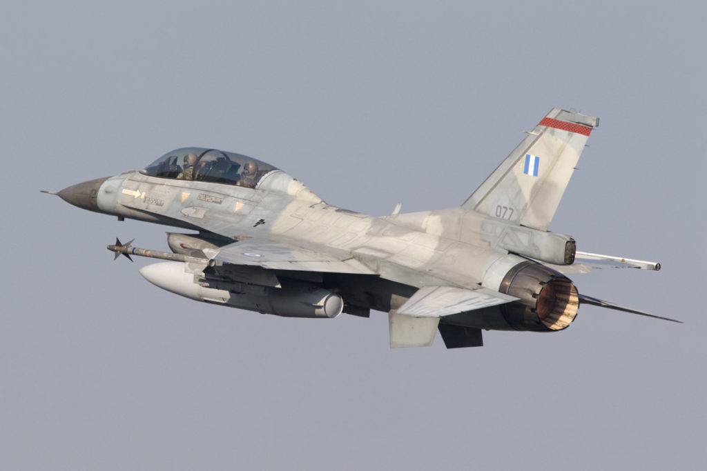 Αναγκαστική προσγείωση F-16 στην άσκηση «Παρμενίων» – Σκληρές αερομαχίες με τουρκικά μαχητικά