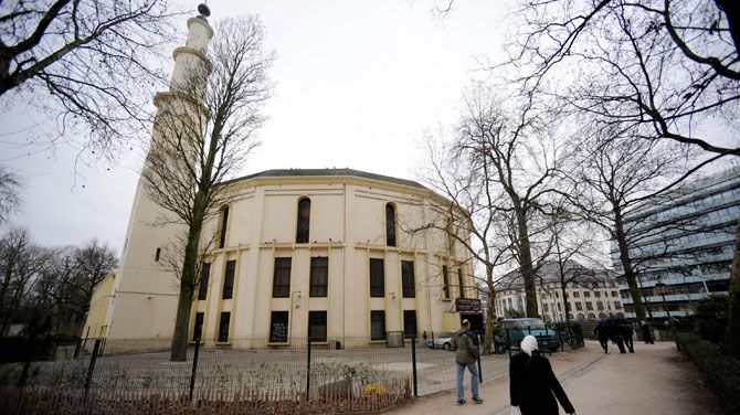 Βρυξέλλες: Διώχνουν τον ιμάμη – Τον κατηγορούν για φιλο-τζιχαντισμό