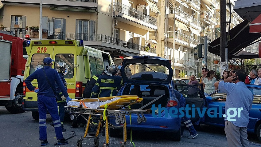Θεσσαλονίκη: 3 τραυματίες από σύγκρουση λεωφορείου με ΙΧ (Video & Photos)