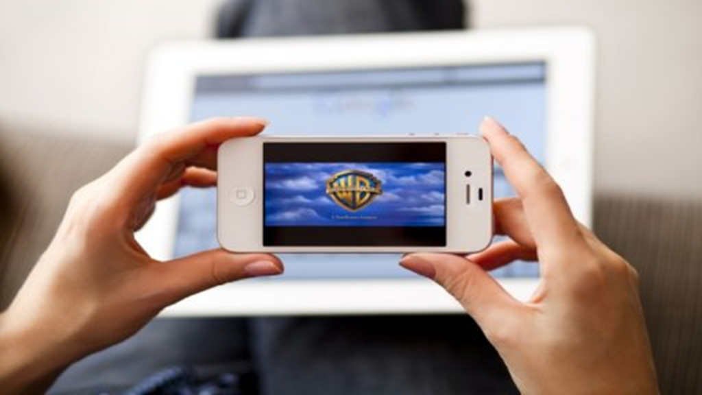 Αλλάζουν όλα στην τηλεθέαση: Το 50% θα βλέπει TV μέσω κινητού έως το 2020