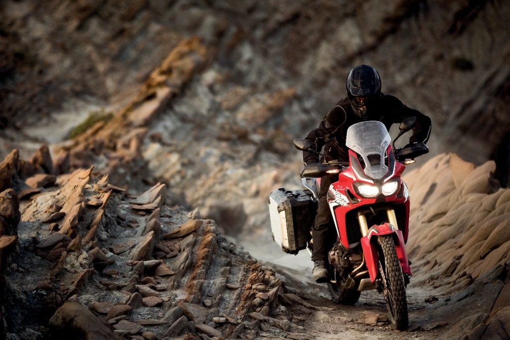 Με την αγορά της Honda Africa Twin δώρο το Travel Pack