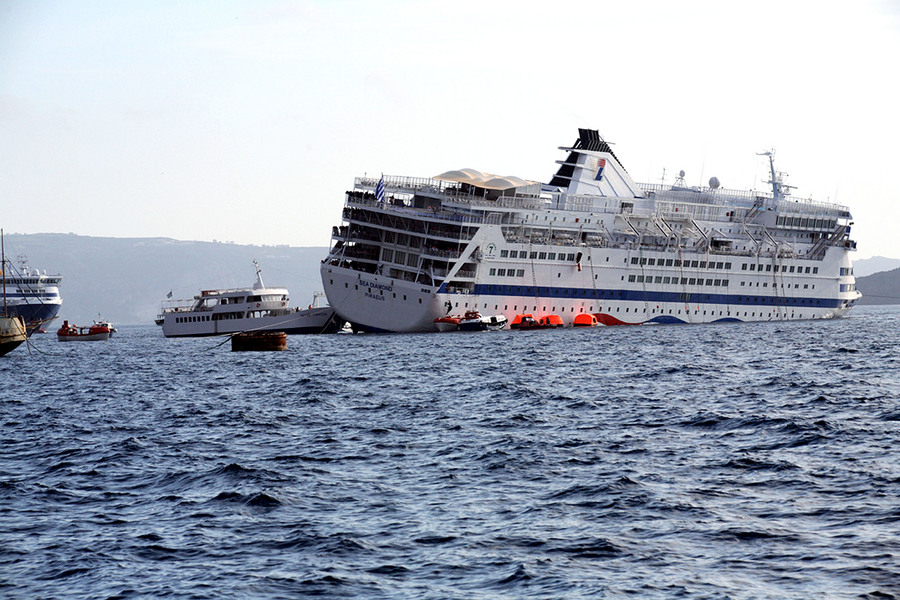 Εντολή Κουρουμπλή για την ανέλκυση του «Sea Diamond»