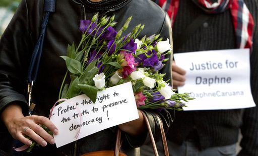 Χιλιάδες διαδηλωτές στη Μάλτα απαίτησαν δικαιοσύνη για το φόνο της Ντάφνι