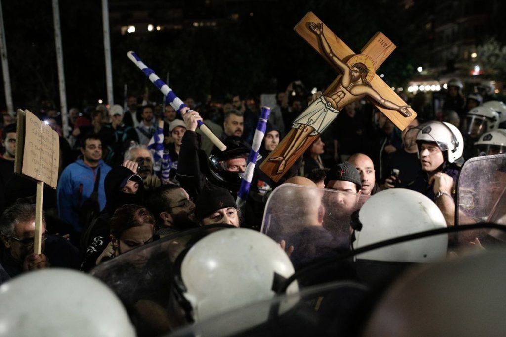ΣΥΡΙΖΑ: Λογοκρισία βγαλμένη από την χούντα η μήνυση της Χρυσής Αυγής κατά της “Ώρας του Διαβόλου”