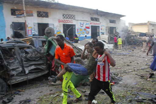 Στους 25 οι νεκροί από έκρηξη παγιδευμένων οχημάτων στο Μογκαντίσου