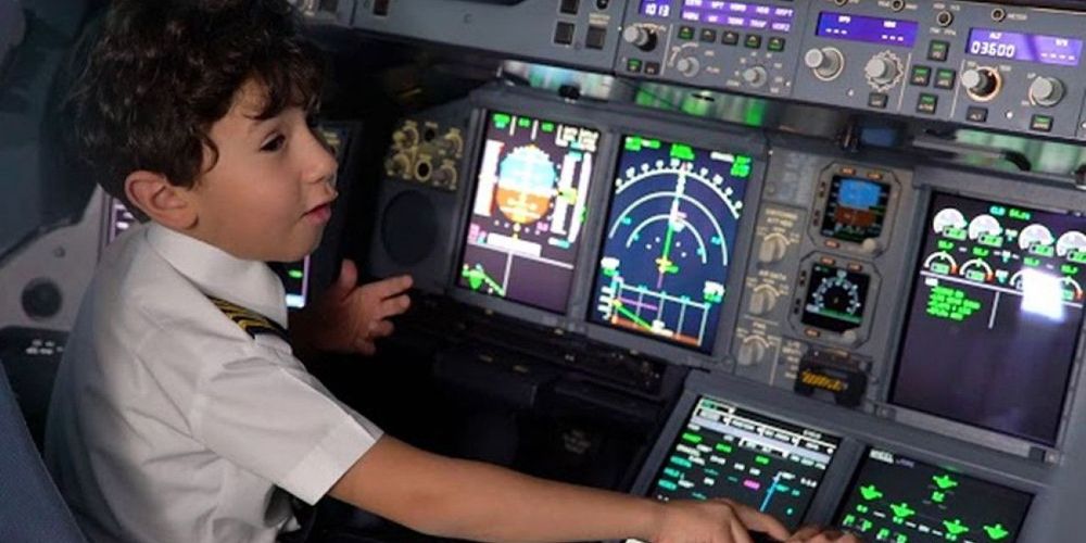 Ένας 5χρονος γνωρίζει πολύ καλά να πιλοτάρει ένα… Airbus A380 (Video)
