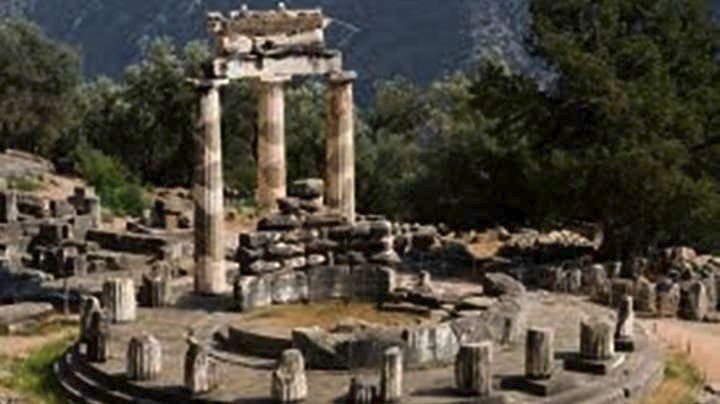 Κόντρα Μπακογιάννη – Κονιόρδου για το Μουσείο των Δελφών