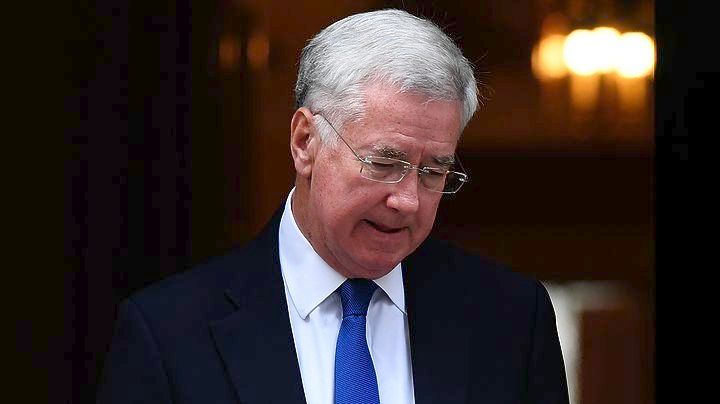 Παραιτήθηκε Βρετανός υπουργός – Μετά από καταγγελίες για σεξουαλική παρενόχληση